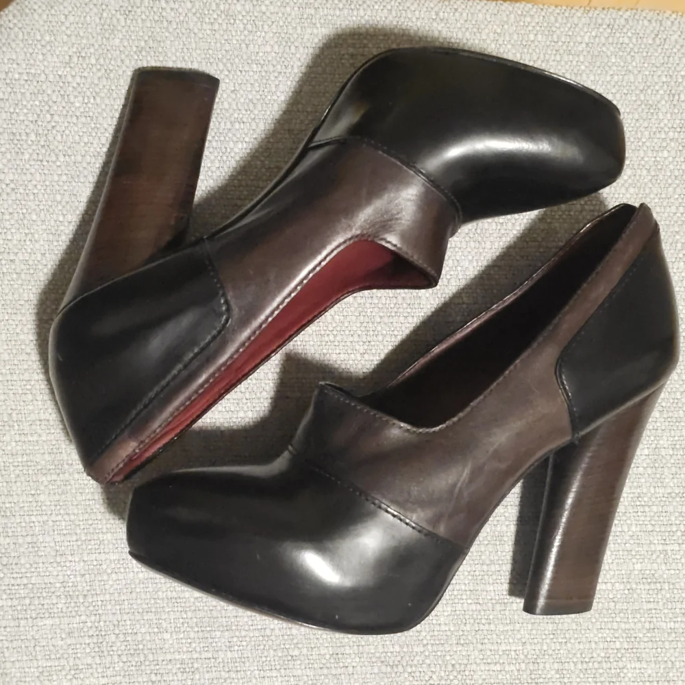Marc By Marc Jacobs chic two